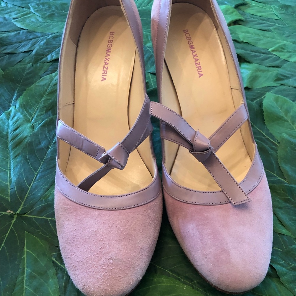 BCBG MaxAzria Lavendar Suede Heels
